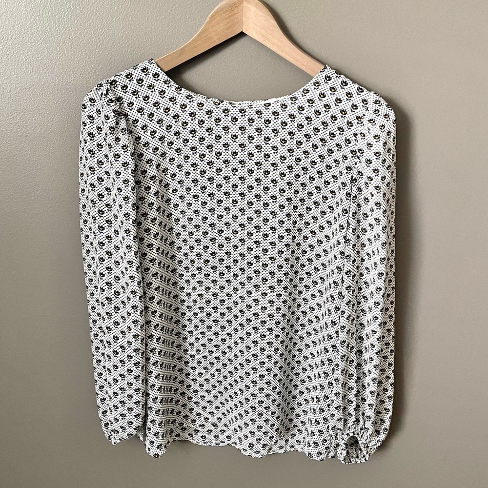 LOFT Black and White Patterned Long-Sleeve Blouse